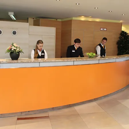 Welcome Hotel 4*