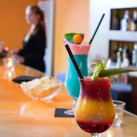 马尔堡迎宾酒店