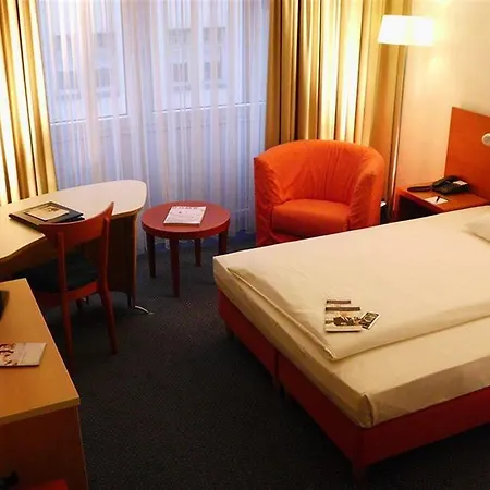 Welcome Hotel 4*